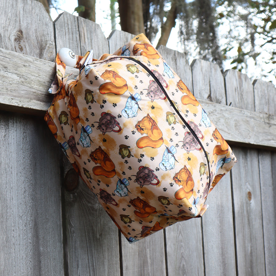 ENCHANTING PETS TRAVEL POUCH
