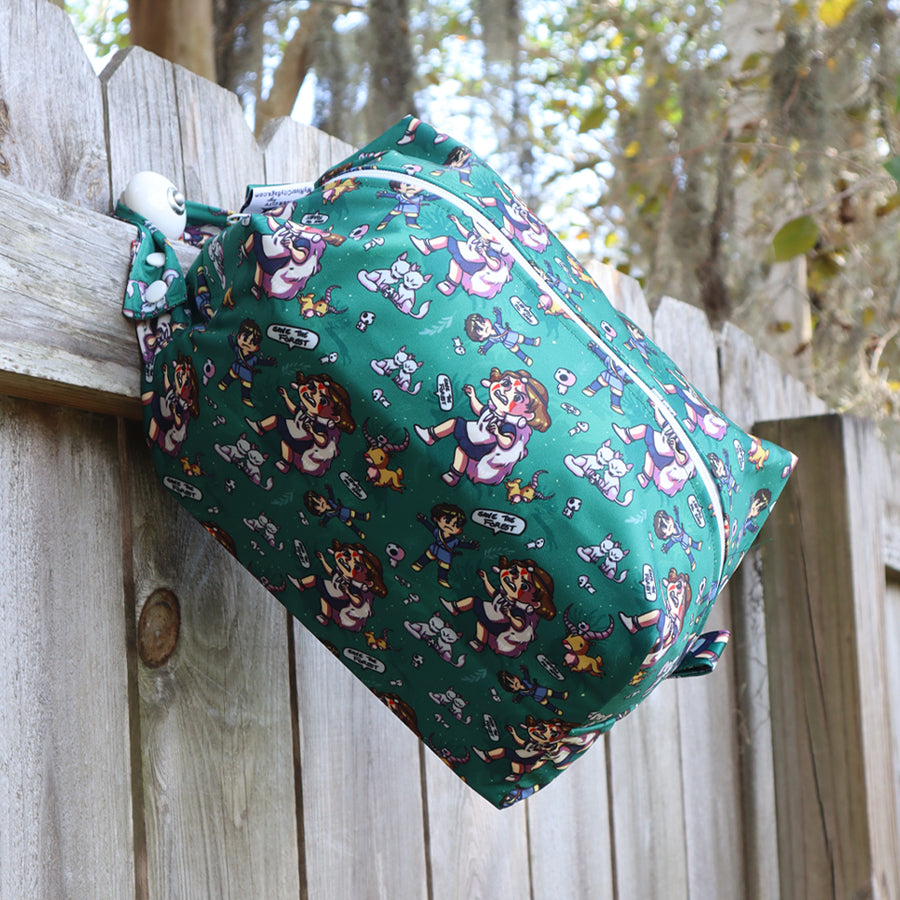 FOREST FIGHTERS TRAVEL POUCH