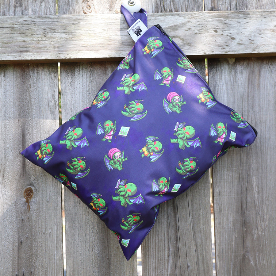 THE CALL OF CTHULHU EXCURSION BAG
