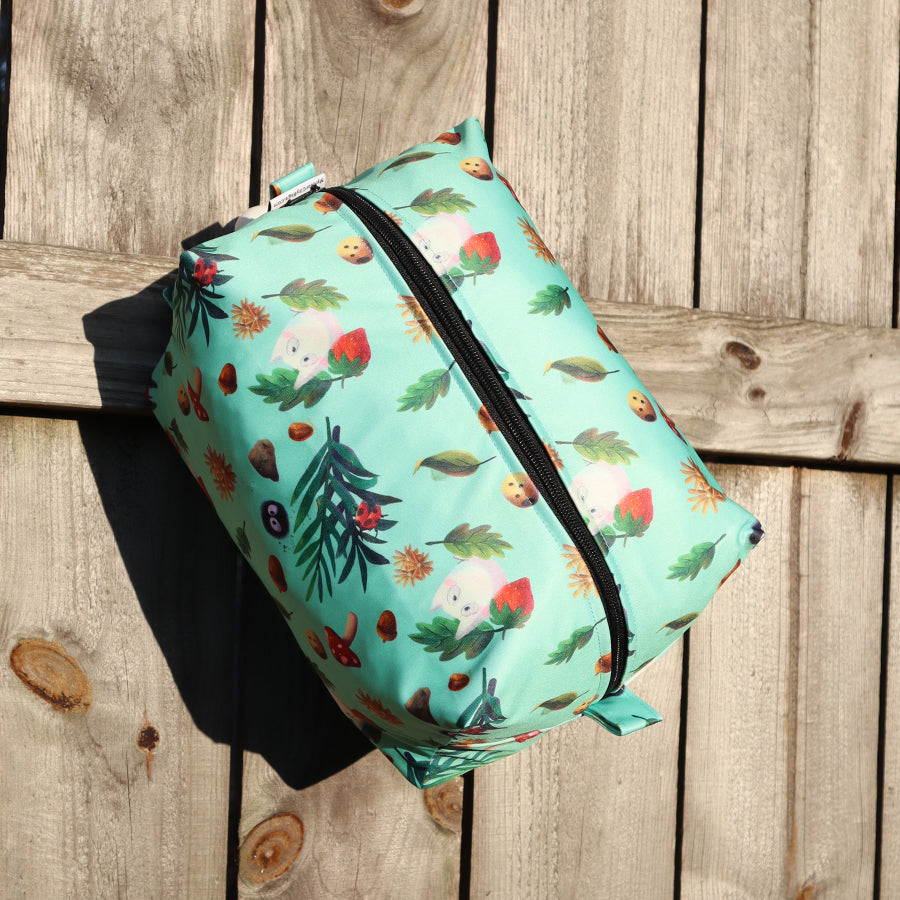 FOREST SPIRITS TRAVEL POUCH