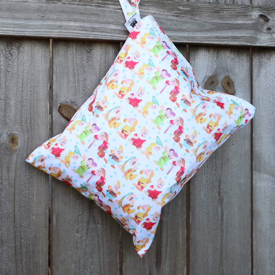 SEVEN DWARFS EXCURSION BAG