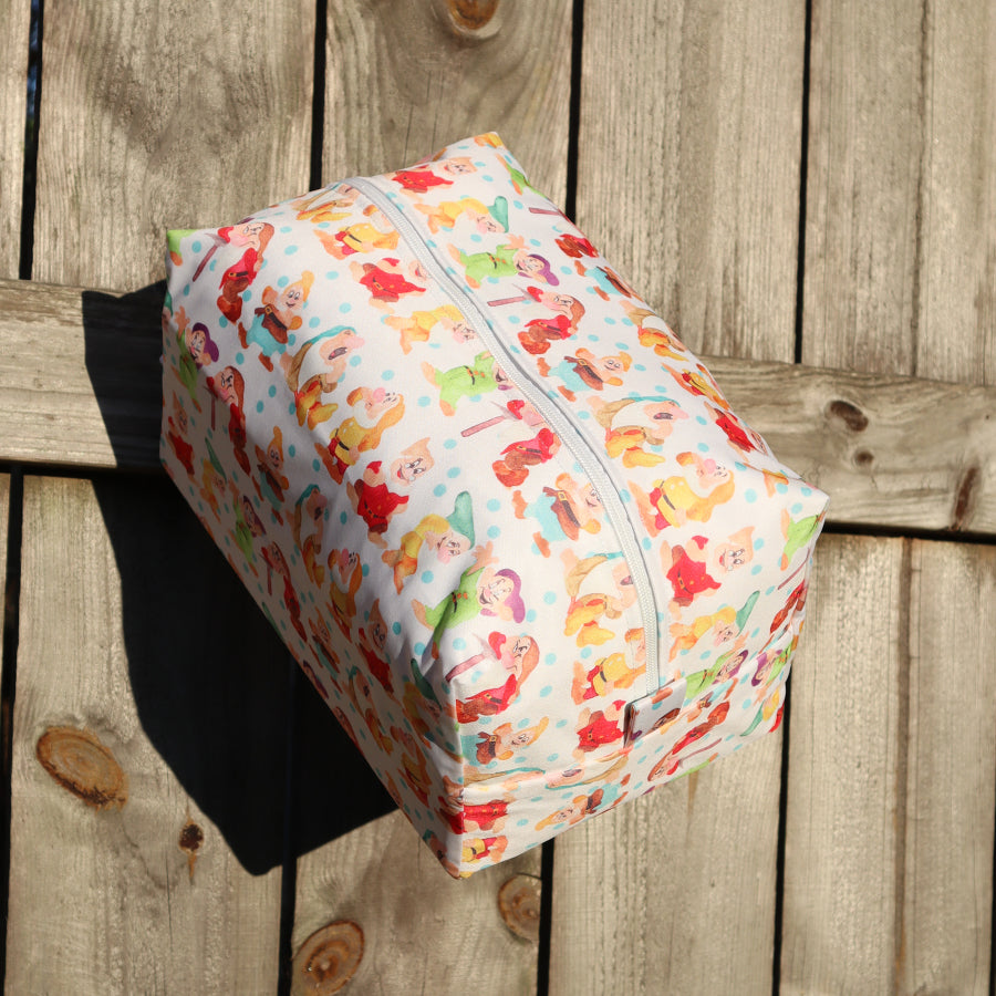 SEVEN DWARFS TRAVEL POUCH