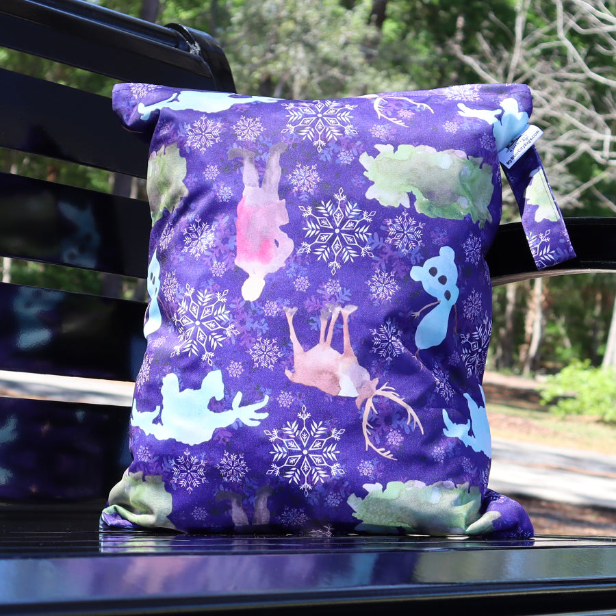 SNOW QUEEN AND FRIENDS EXCURSION BAG