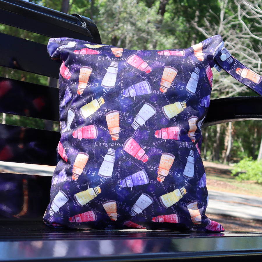 THE DOCTOR'S VILLAIN EXCURSION BAG
